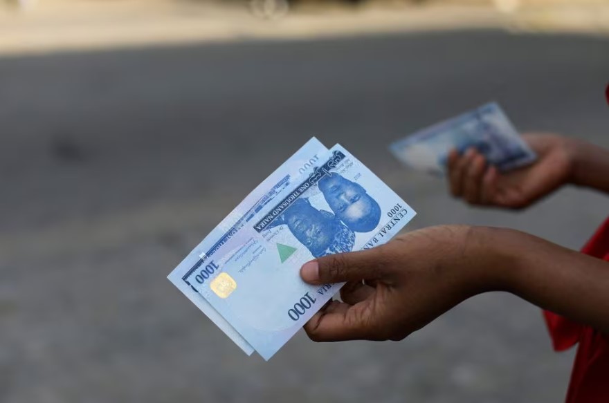 Le naira nigérian tombe à un nouveau plus bas record sur le marché officiel -FMDQ Exchange
