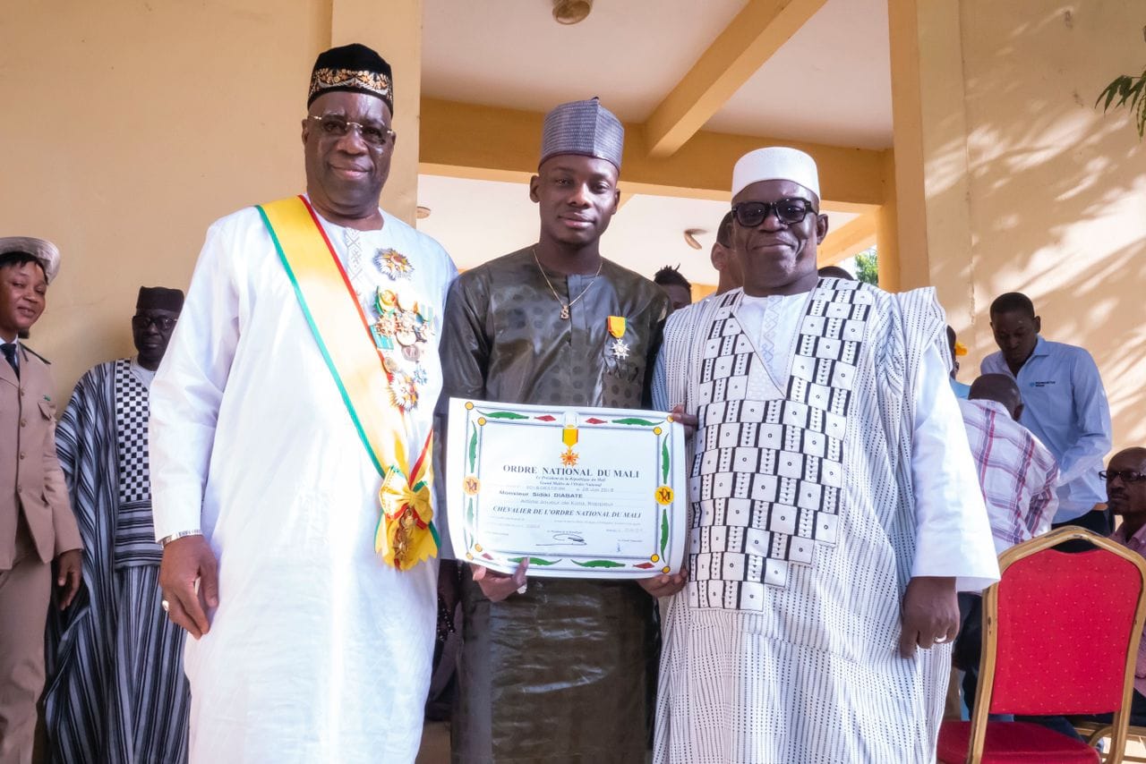 Mali : Sidiki Diabaté, Ambassadeur de Sama Money, honoré par les Autorités.