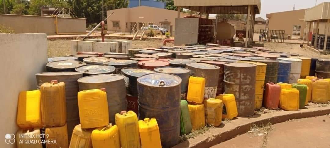 Burkina Faso : démantèlement d'un réseau de contrebande de carburant au profit des terroristes