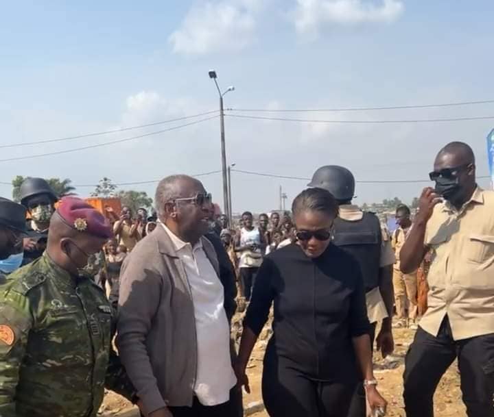 Gbagbo sur les ruines d’un quartier d’Abidjan détruit suite à un déguerpissement