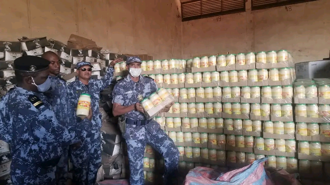 Lutte contre la fraude et la concurrence déloyale : importante saisie de mayonnaise et de médicaments par les douaniers