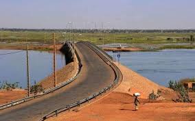 Mali : des individus armés ont attaqué le centre de santé de Wabaria (région de Gao). 