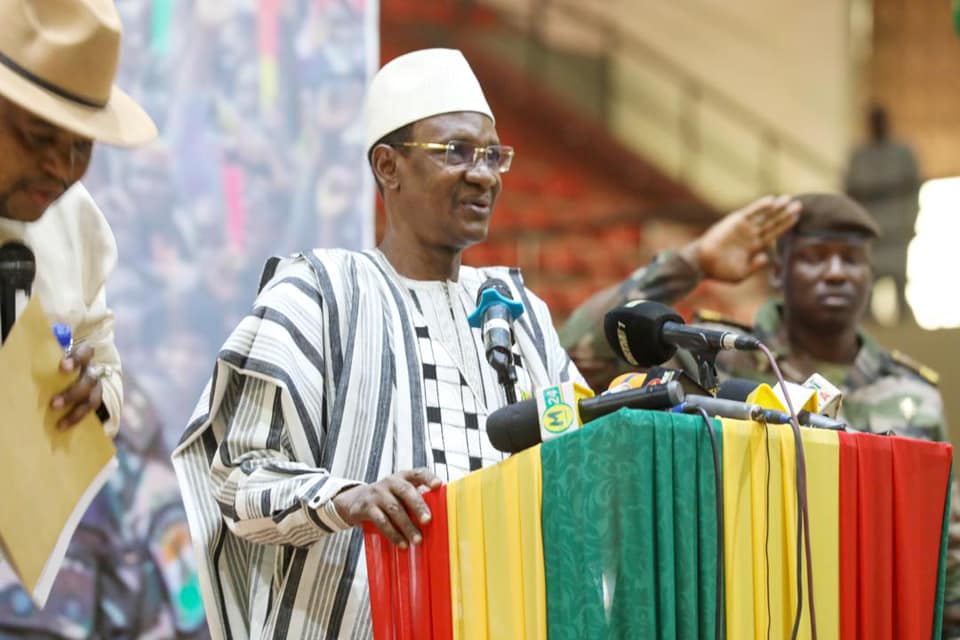 Meeting du M5-RFP : Le Président craque et divague