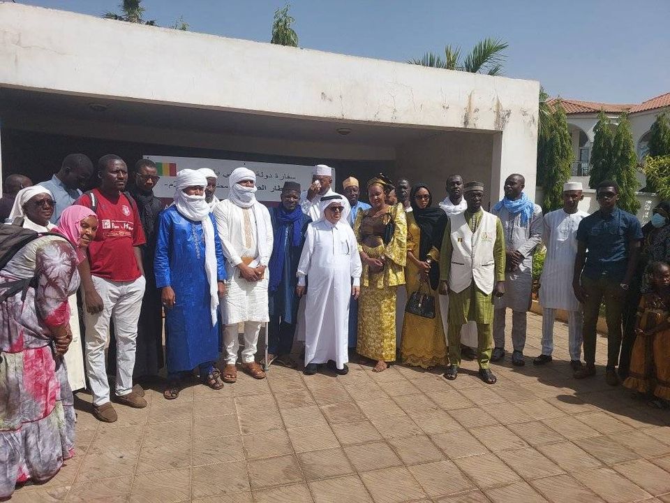 Ramadan : L'Ambassade de l’État du Qatar au Mali a remis 400 kits alimentaires aux nécessiteux maliens. 
