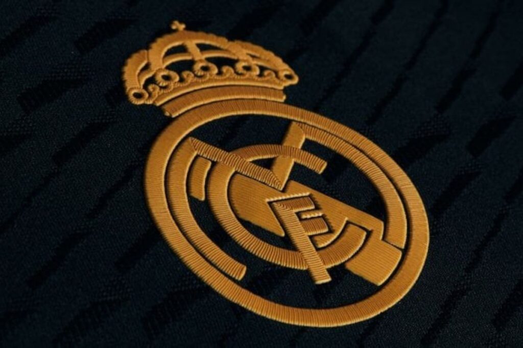 Le Real Madrid porte plainte après les nouvelles insultes racistes contre Vinicius