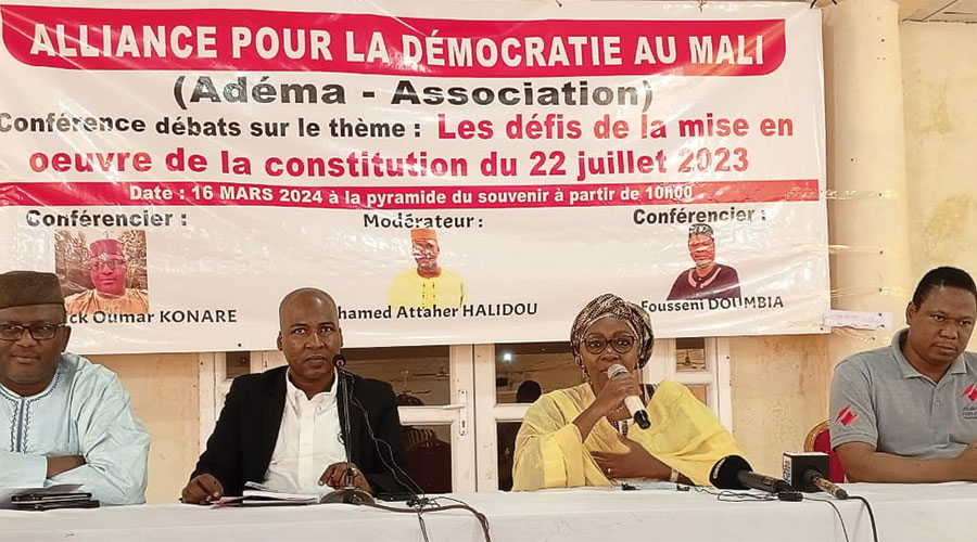 Conférence de l’Adema Association à la Pyramide du souvenir de Bamako : Mme Sy Kadiatou Sow appelle à la résistance pour la sauvegarde de la démocratie