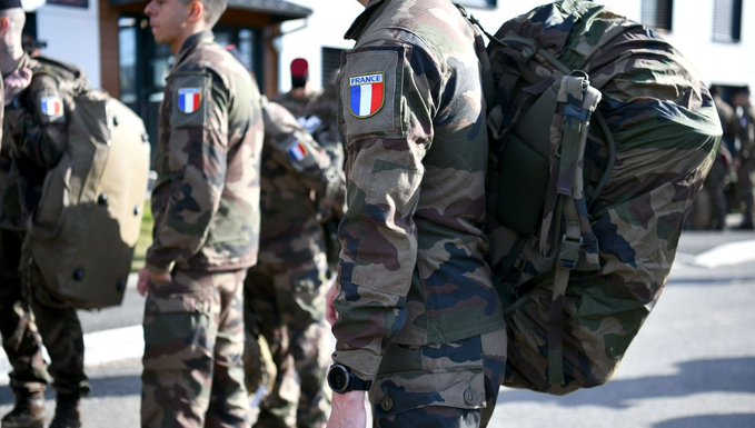 La France s'apprête à envoyer 2.000 militaires en Ukraine, selon le chef du renseignement russe