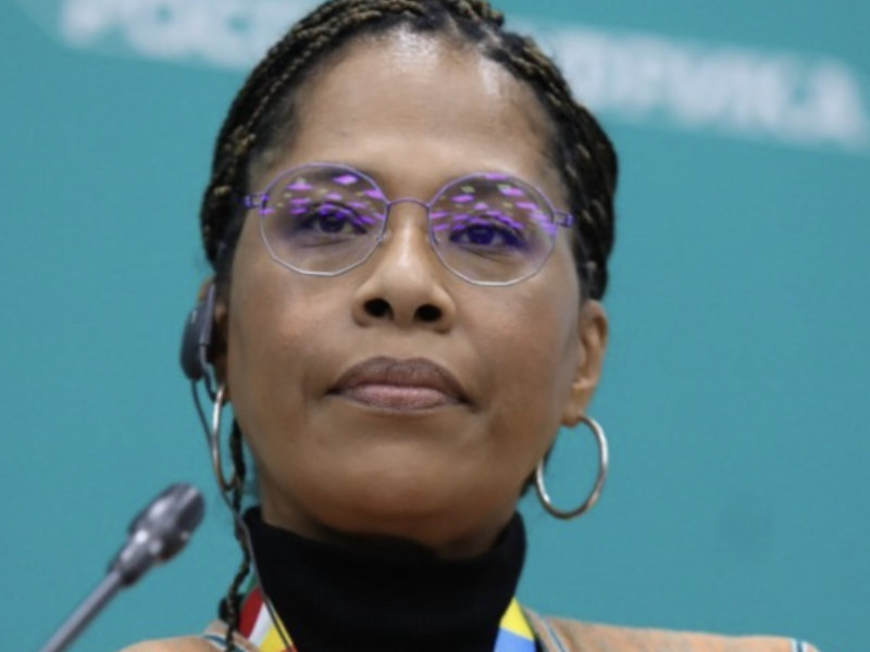 Niger : Nathalie Yamb demande au général Tiani de rétablir la peine de mort pour…