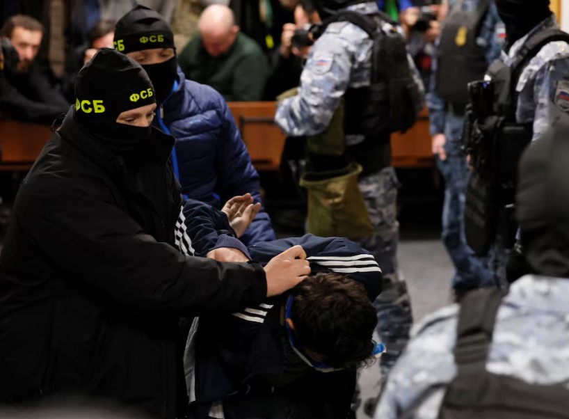 La Russie met en doute la responsabilité de l’État islamique dans l’attaque concertée