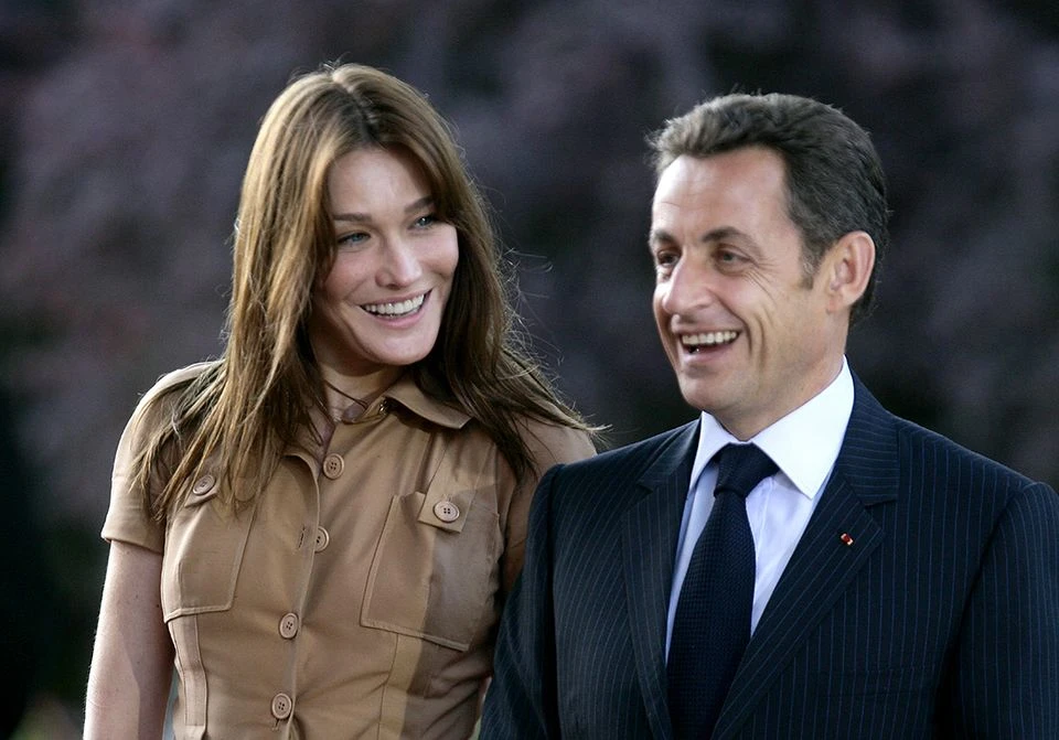 Carla Bruni prévient Nicolas Sarkozy : si il la trompe, elle le tue !