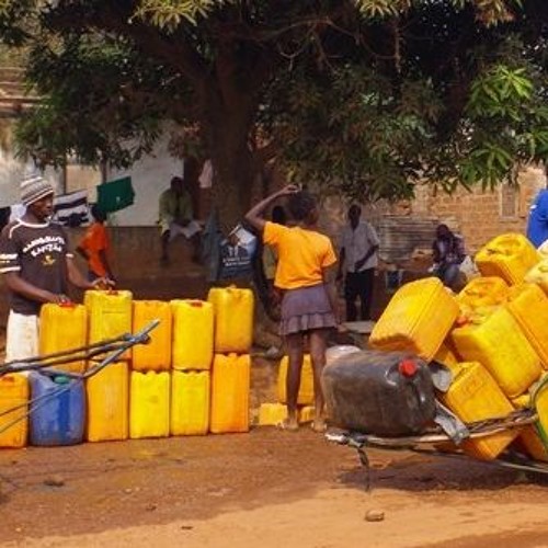 Manque de vision pour l'avenir de la distribution d'eau : populations périphériques de Bamako en détresse.