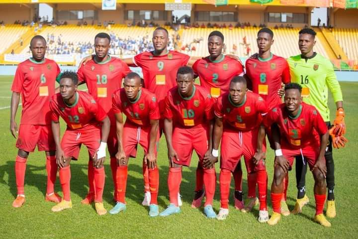 Football : le Djoliba AC garde toujours son fauteuil de leader dans la Ligue 1 Malienne.