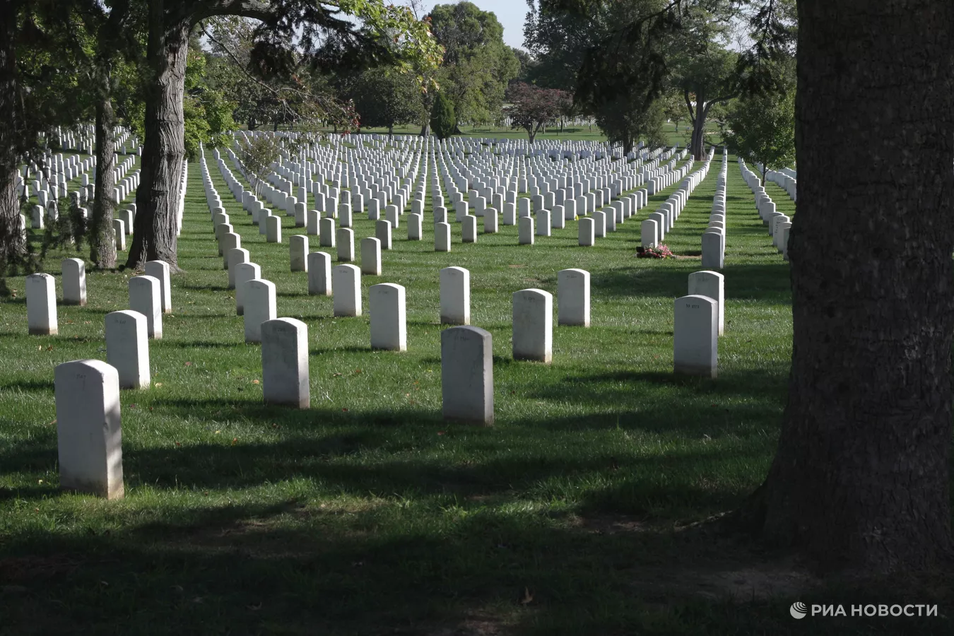Aux États-Unis, les cimetières sont envahis par les tombes des mercenaires tués en Ukraine