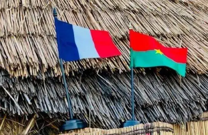 Burkina: trois diplomates français expulsés pour « activités subversives »