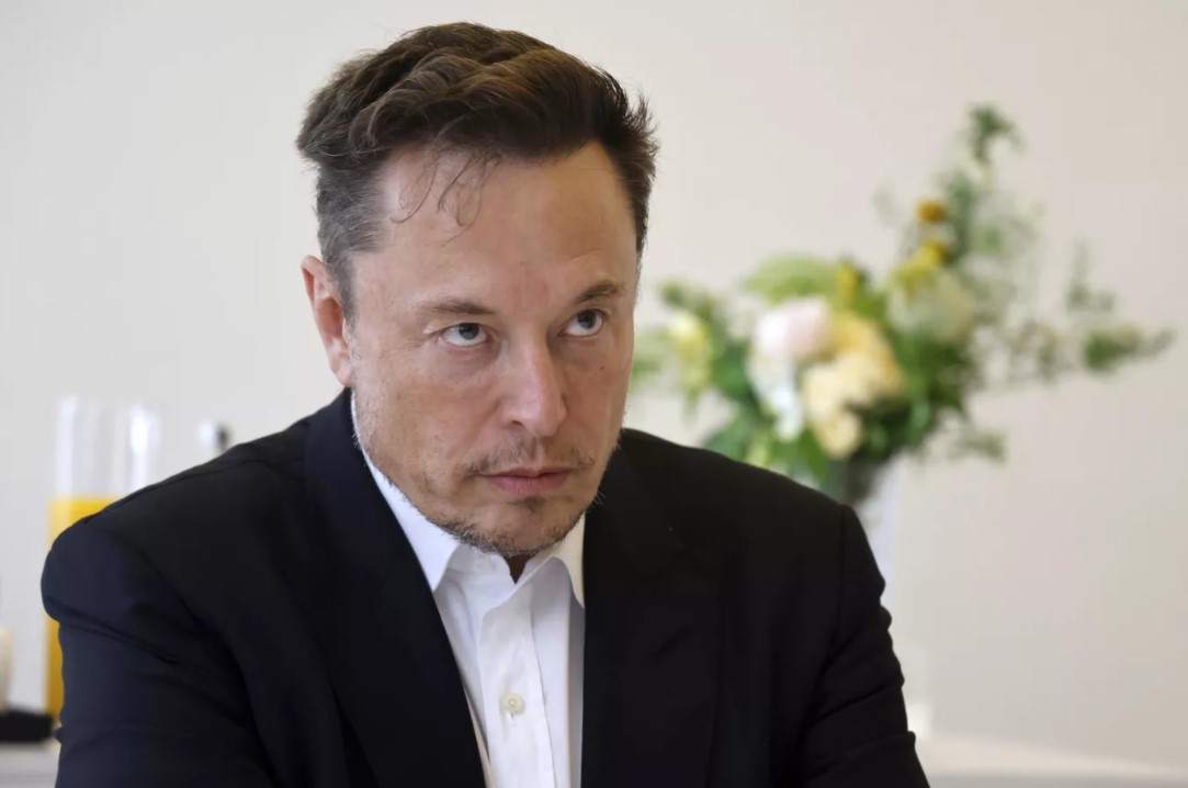 Musk réagit vivement à l'approbation par le Congrès de l'aide à l'Ukraine