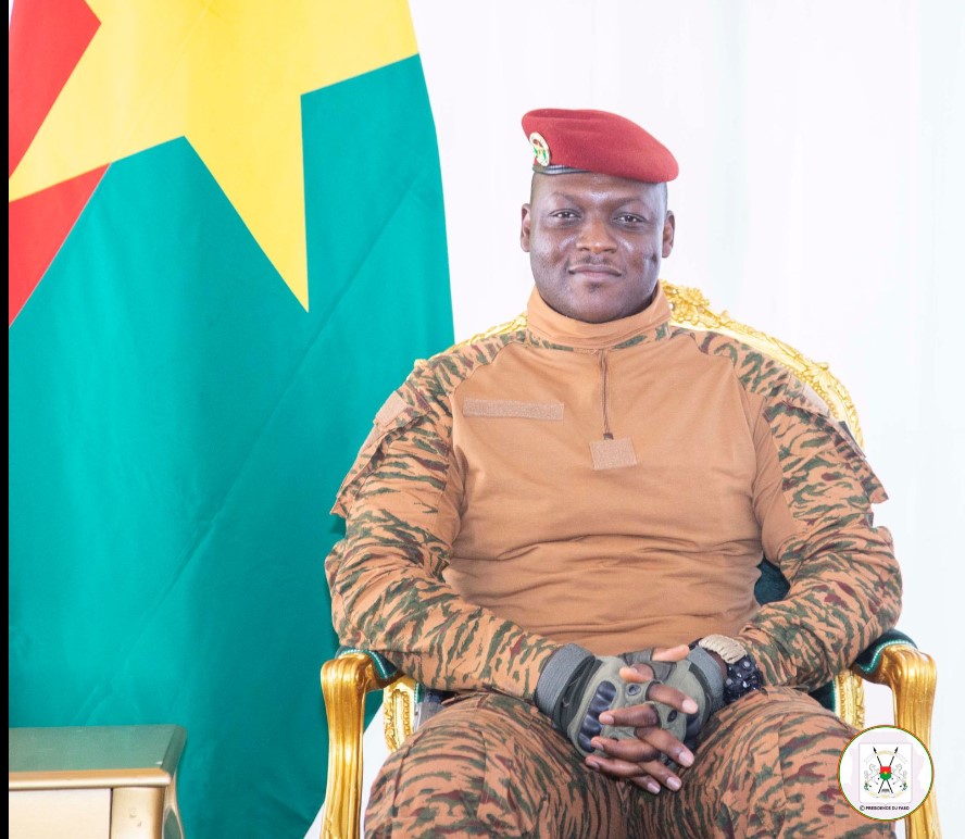 Burkina : Ibrahim Traoré répond au général Lecointre sur le retour de l’armée française