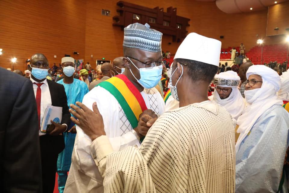 Selon la cour constitutionnelle …Le sort d’Assimi peut dépendre d’un tandem Malick-Choguel