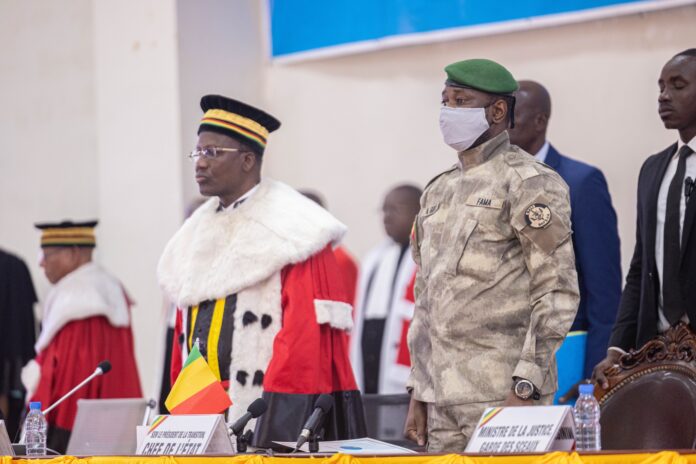 Diminution des indemnités et primes des membres du CNT ! Le Président Assimi est appelé à prendre ses responsabilités