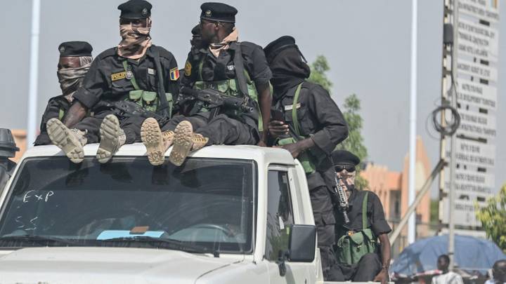 Tchad : impressionnant déploiement militaire à N'Djamena après l'élection de Déby