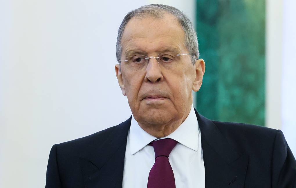 Si l'Occident veut résoudre le conflit ukrainien sur le champ de bataille, qu'il en soit ainsi, dit Lavrov