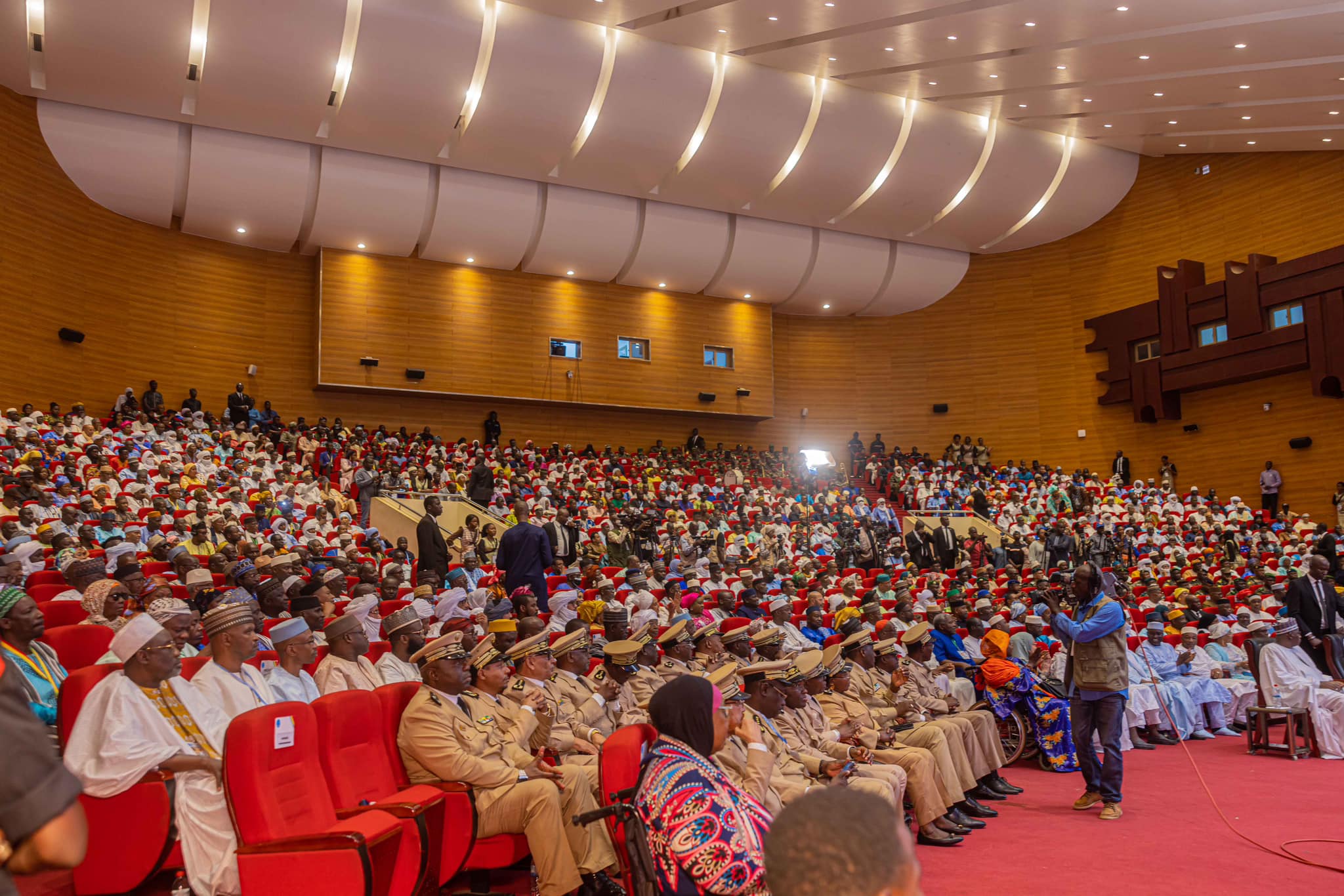 Les coulisses du DIM : Le pupitre présidentiel