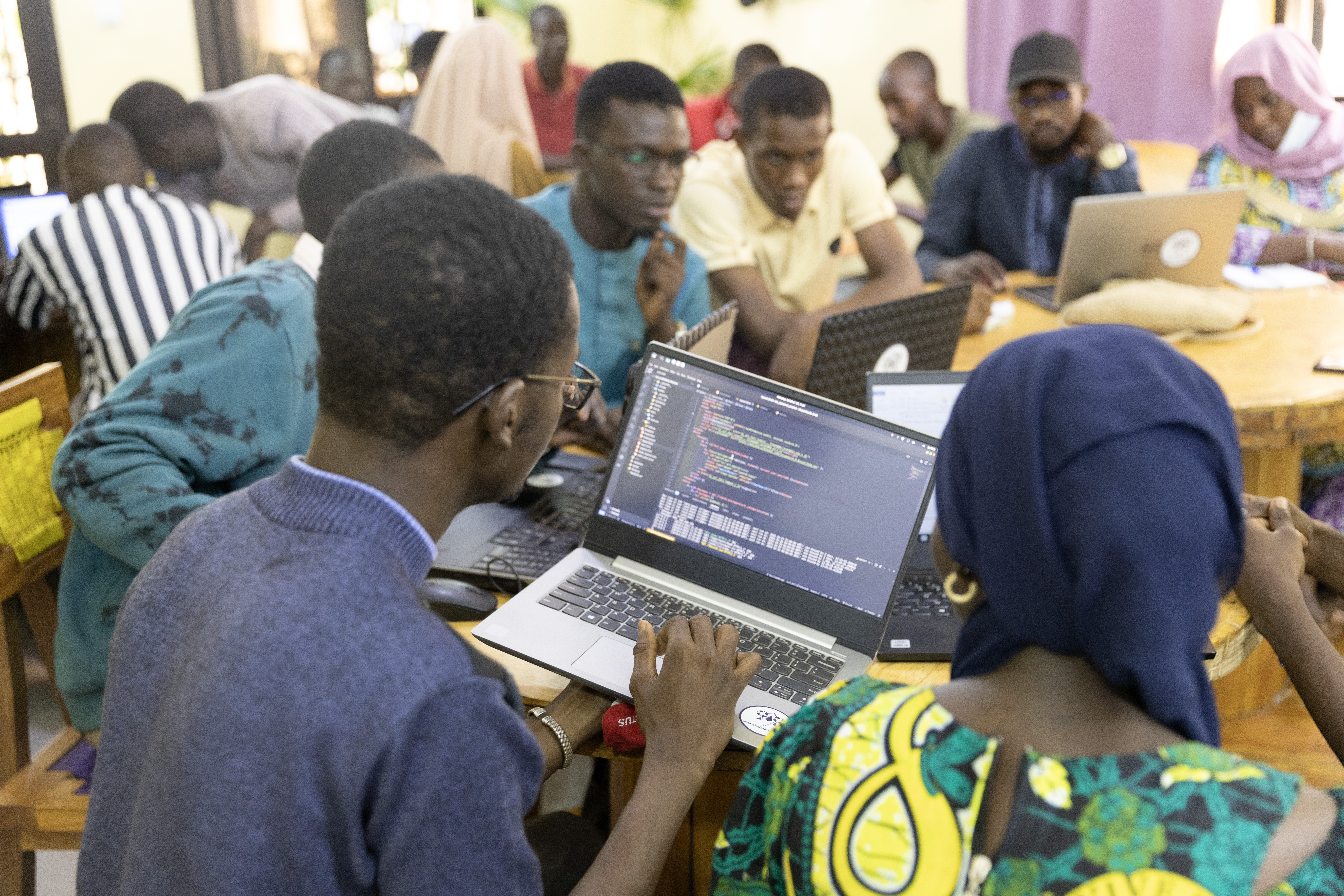 Kabakoo, pionnier malien des intelligences artificielles appliquées à l'éducation, distingué par le Forum Économique Mondial