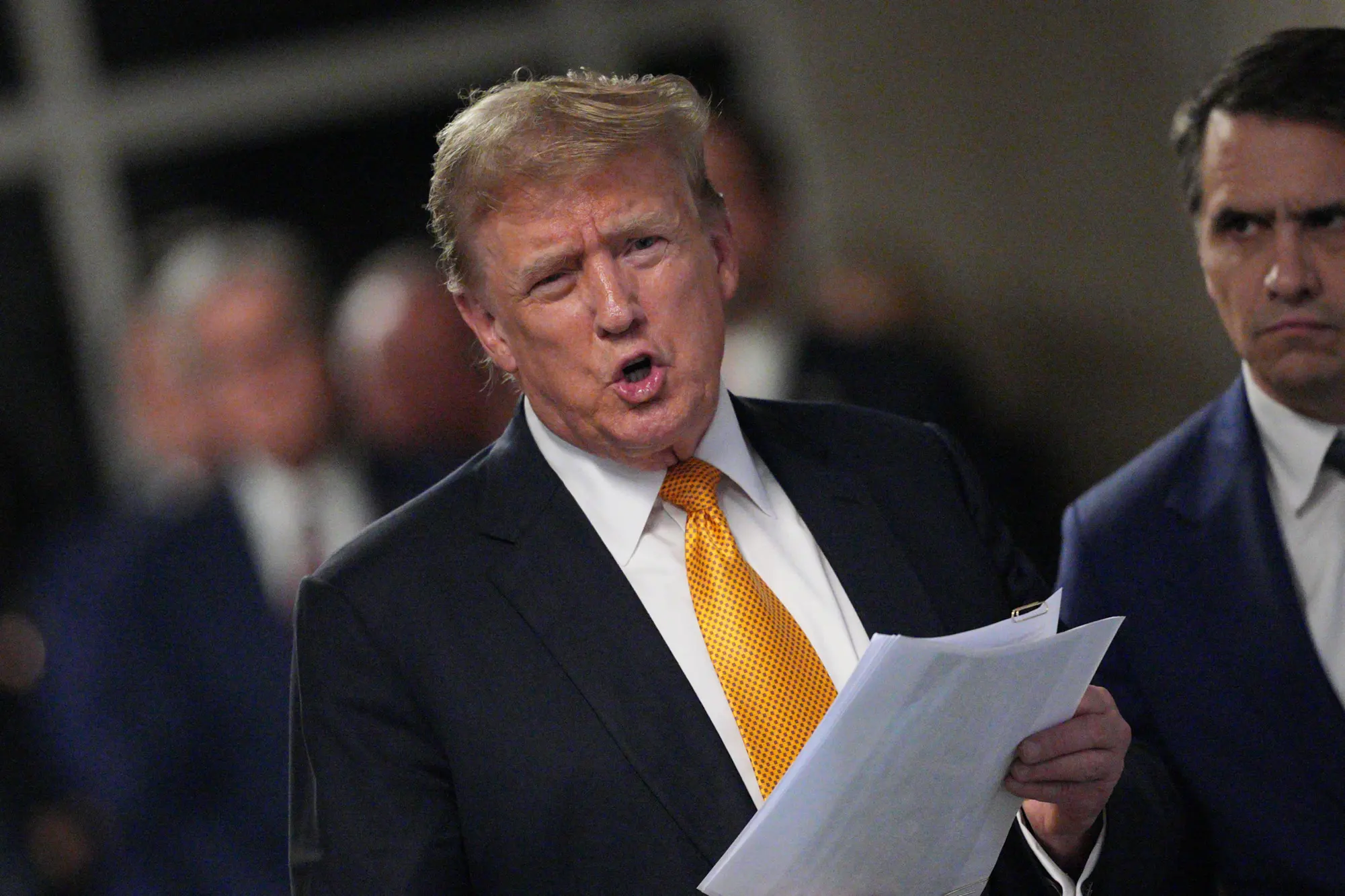 « Le département de la Justice et le FBI de Biden planifiaient l’assassinat de Trump » – Membre du Congrès