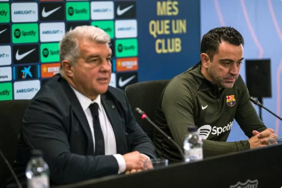 Xavi viré du Barça, Hansi Flick annoncé incessamment ?