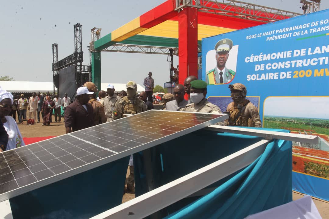 Centrale solaire russe au Mali: "ce projet va changer beaucoup de choses"