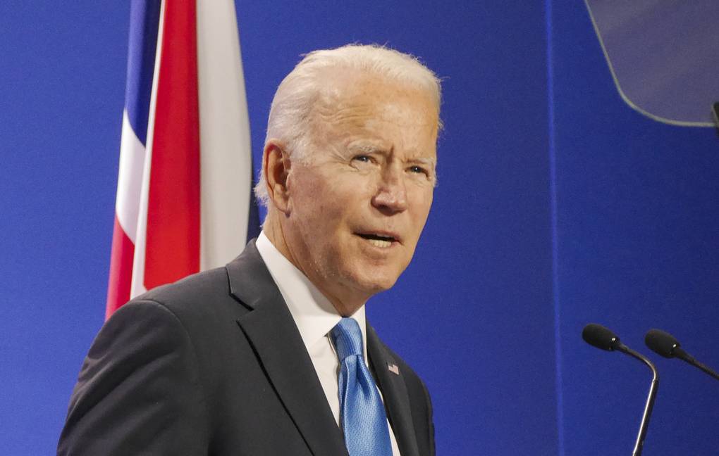 Biden autorise secrètement Kiev à utiliser les armes américaines pour des frappes en profondeur contre la Russie – Politico