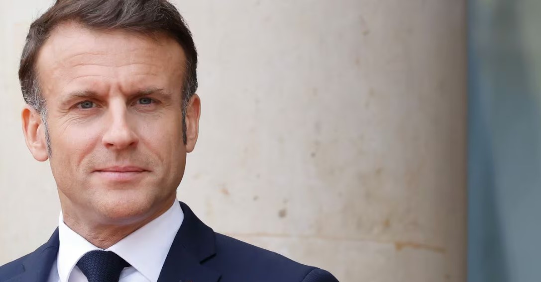 Emmanuel Macron annonce la "cession" d’avions de combat Mirage 2000 à l’Ukraine