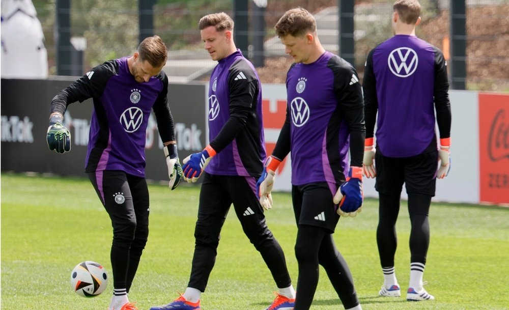 Neuer sera le gardien titulaire de l'Allemagne à l'Euro