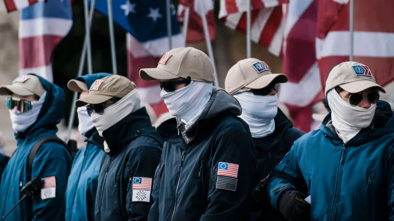 Les États-Unis sont-ils au bord de la guerre civile ?