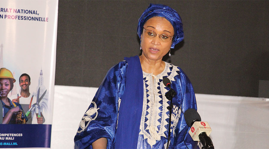 La ministre Bagayoko Aminata Traoré lors du lancement de la plateforme digitale du PMCDE Mali : «L’un des plus grands défis auxquels notre pays reste confronté est la question de l’emploi…»