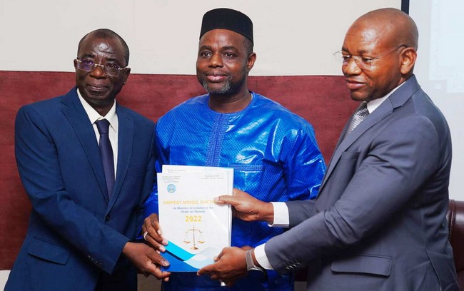 Redressement de la justice : L’équilibre de la balance toujours en cause malgré des efforts institutionnels louables !