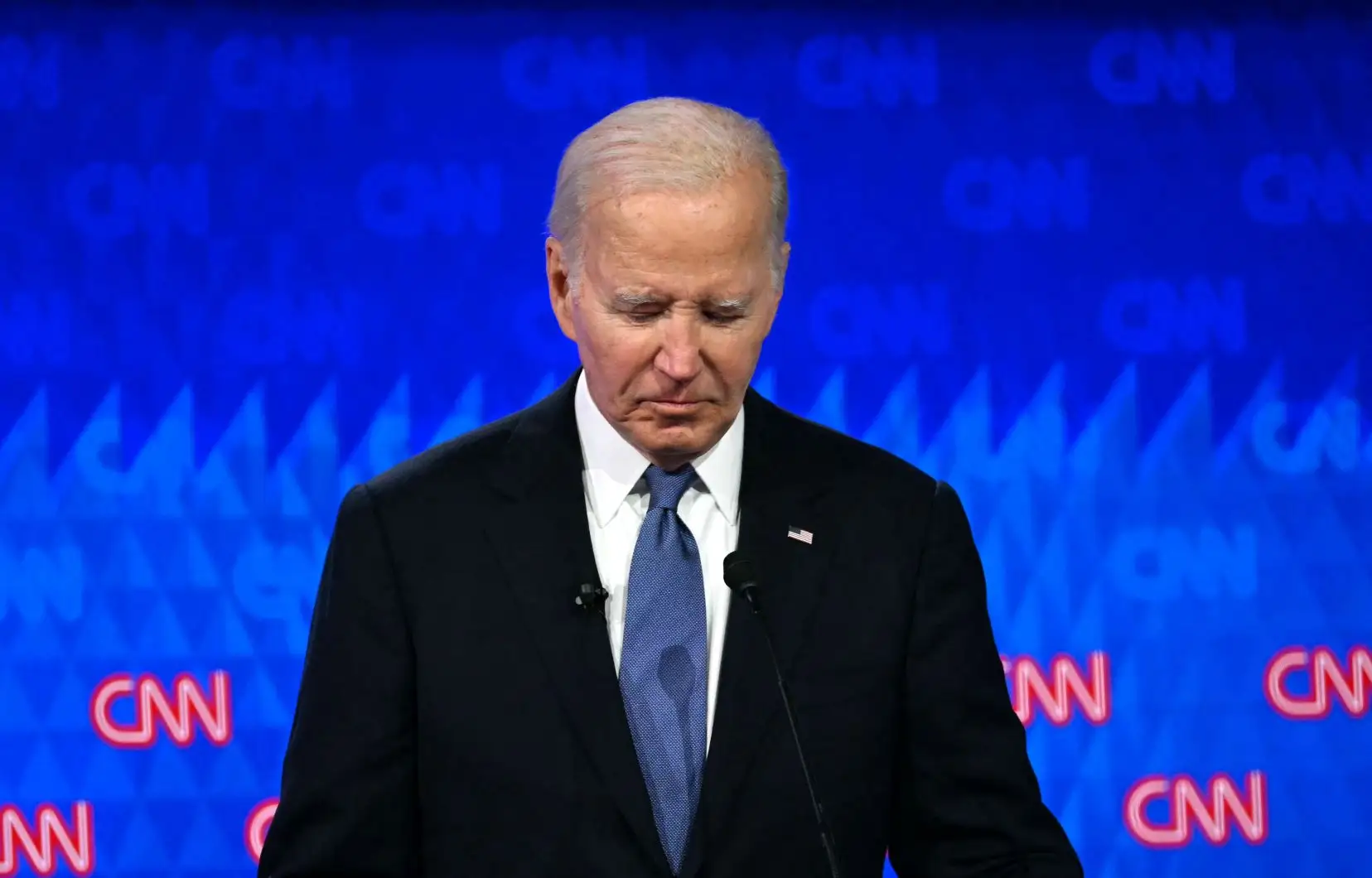 Le « New York Times » demande à Joe Biden de partir, Barack Obama vole à son secours