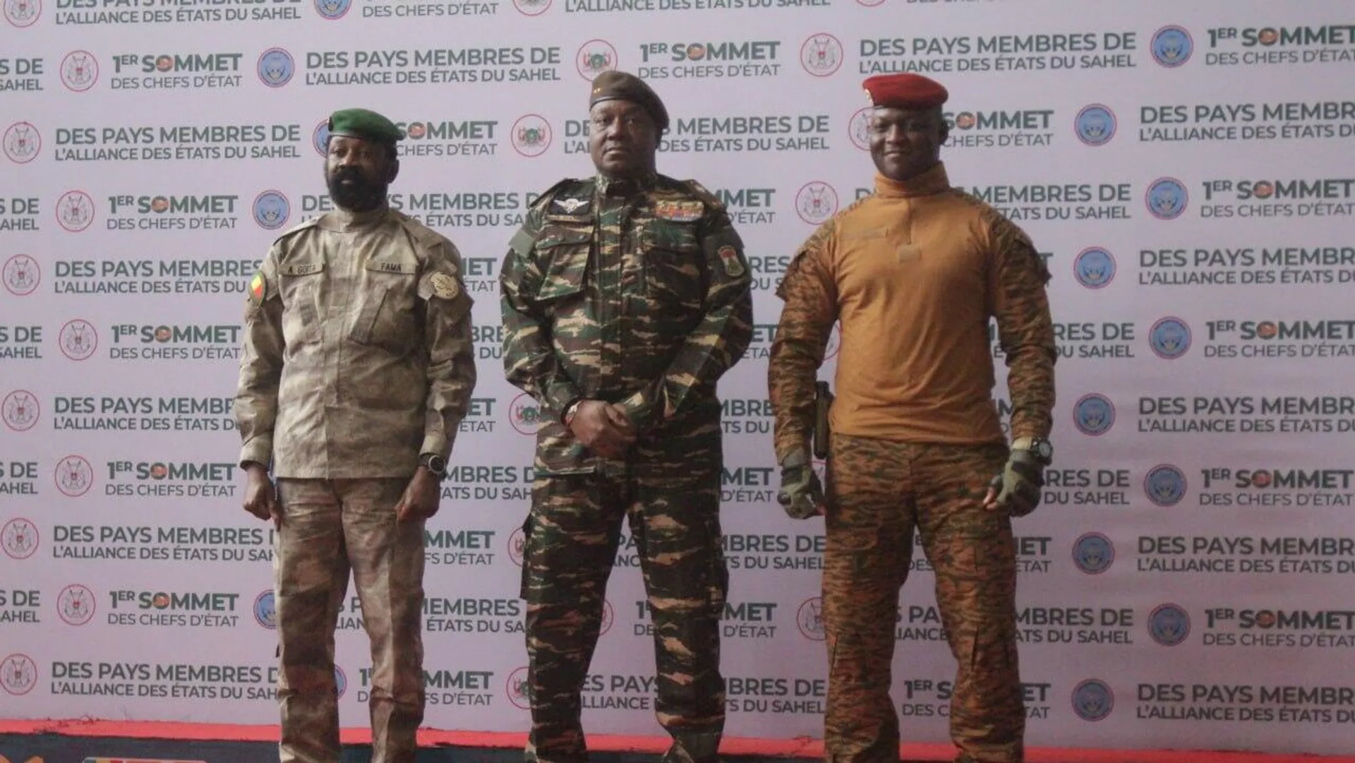 "Un grand tournant dans la vie de nos trois nations"