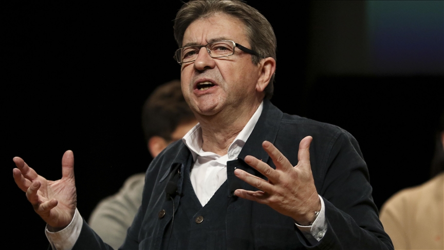 France : Mélenchon dénonce un "coup de force présidentiel"