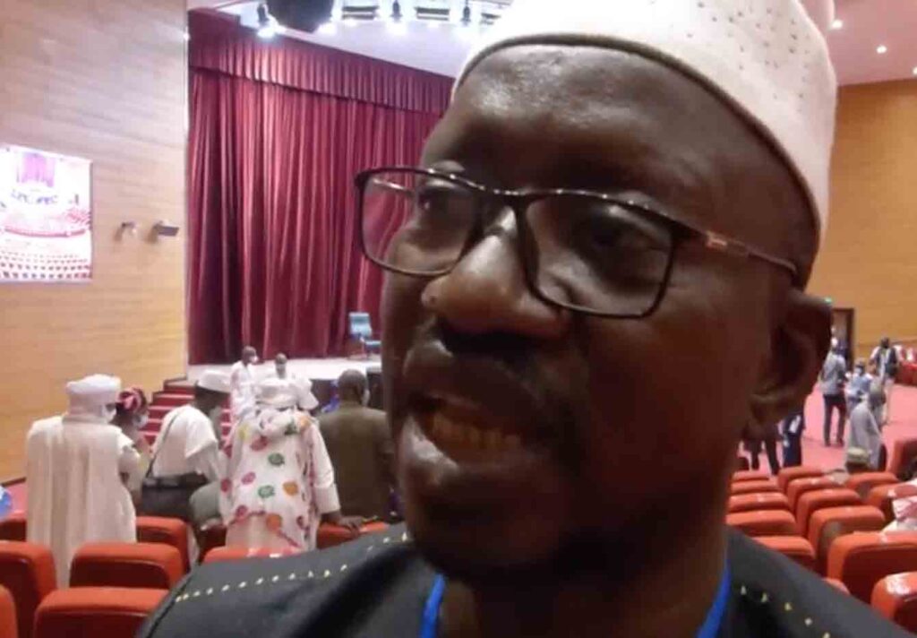 Suite à des propos de Aboubacar Sidiki Fomba sur les réseaux sociaux : Un Collectif d’Enseignants-Chercheurs proteste auprès du président du CNT