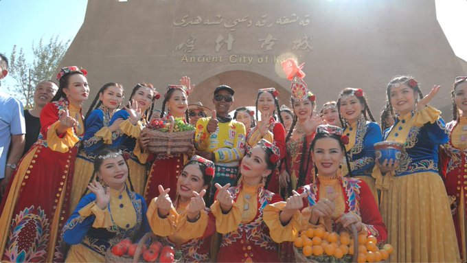 Parti de Casablanca, le cycliste Karim Mosta rejoint la Chine à vélo