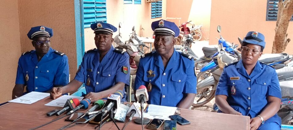 Burkina: Des faux billets d’une valeur de sept milliards de F CFA étaient en cours de fabrication, gendarmerie