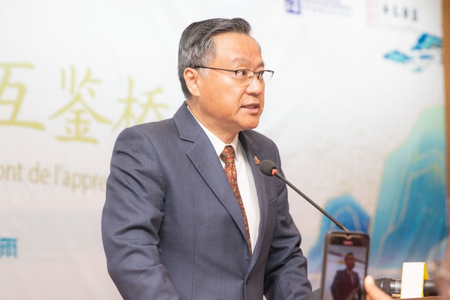 Discours de S.E.M. CHEN Zhihong, Ambassadeur de Chine au Mali, à la Journée porte ouverte de l'Atelier Luban   à Kabala