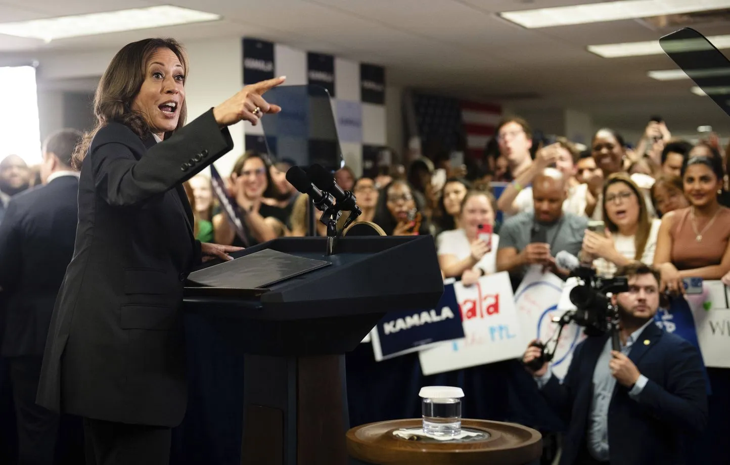 "Prédateur", "escroc"... Pour son premier discours de campagne, Kamala Harris étrille Donald Trump