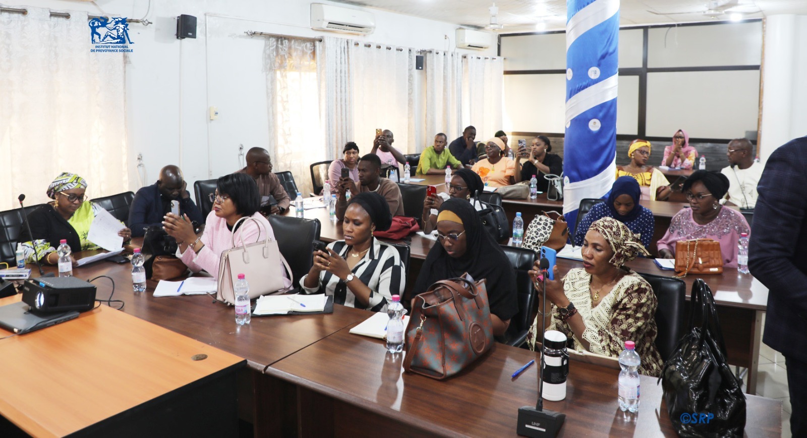 Formation pratique des  enquêteurs téléphoniques : l’INPS à l’écoute de ses clients