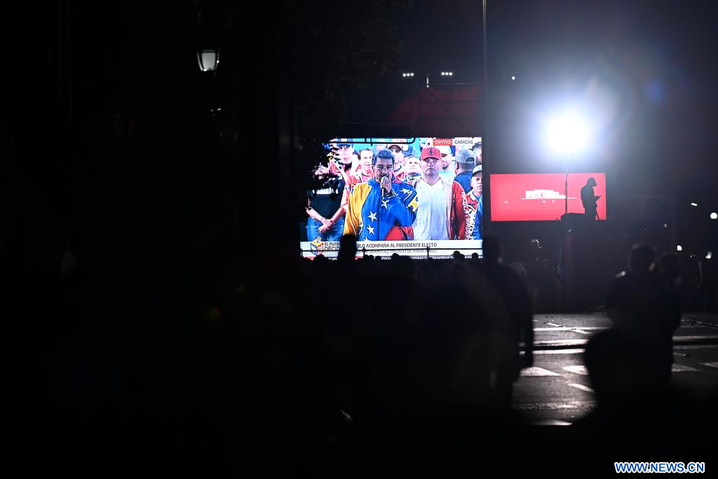 Nicolas Maduro remporte l'élection présidentielle du Venezuela avec 51,2% des voix (CEN)