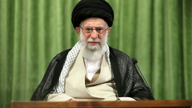 Le guide suprême iranien promet de venger la mort du chef du Hamas à Téhéran