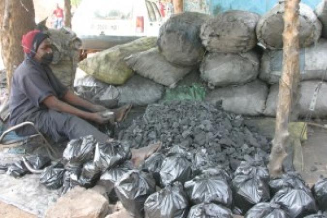 Combustibles mouillés : Calvaire d’hivernage des ménagères