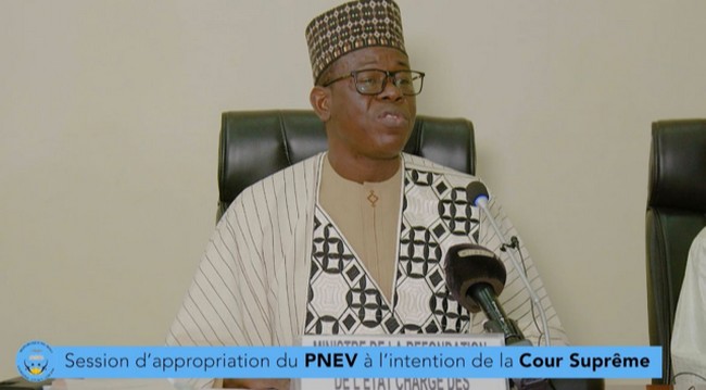 Programme d’éducation aux valeurs (PNEV) : Ibrahim Ikassa Maïga éclaire la Cour constitutionnelle