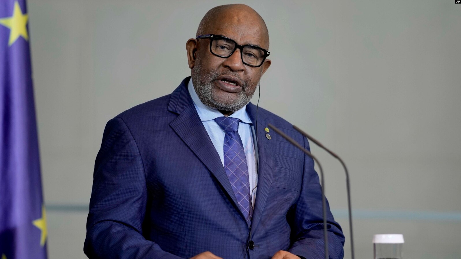 Le président des Comores, Assoumani, accorde de nouveaux pouvoirs à son fils