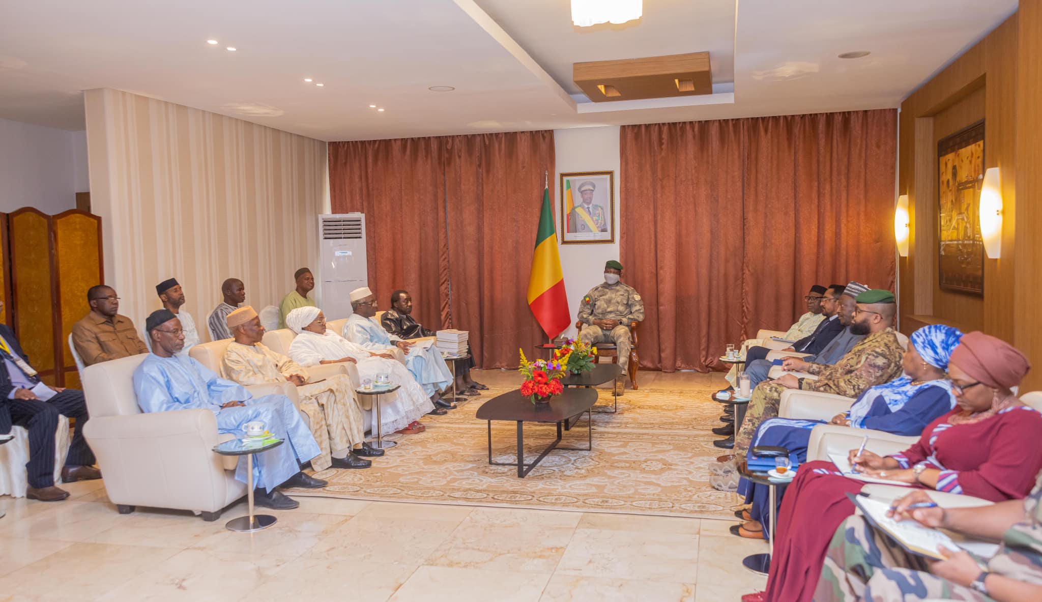 Audience: une délégation de la société Malienne des Sciences appliquées reçue par le Président de la Transition